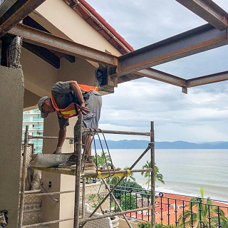 proceso-estructura-de-acero-en-pergola-de-terraza